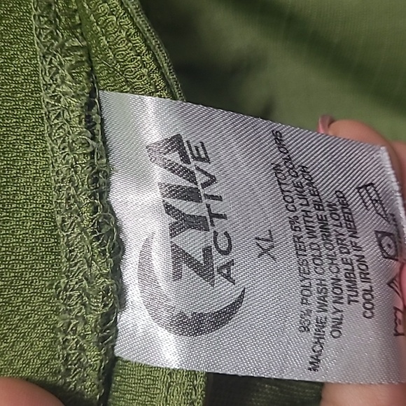 ZYIA men's shorts XL - green - Picture 4 of 5